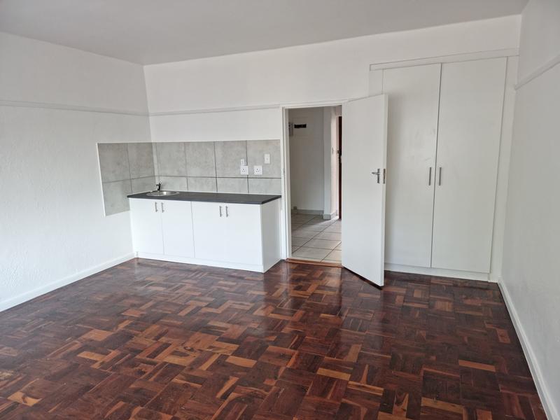 To Let 1 Bedroom Property for Rent in Rondebosch Western Cape